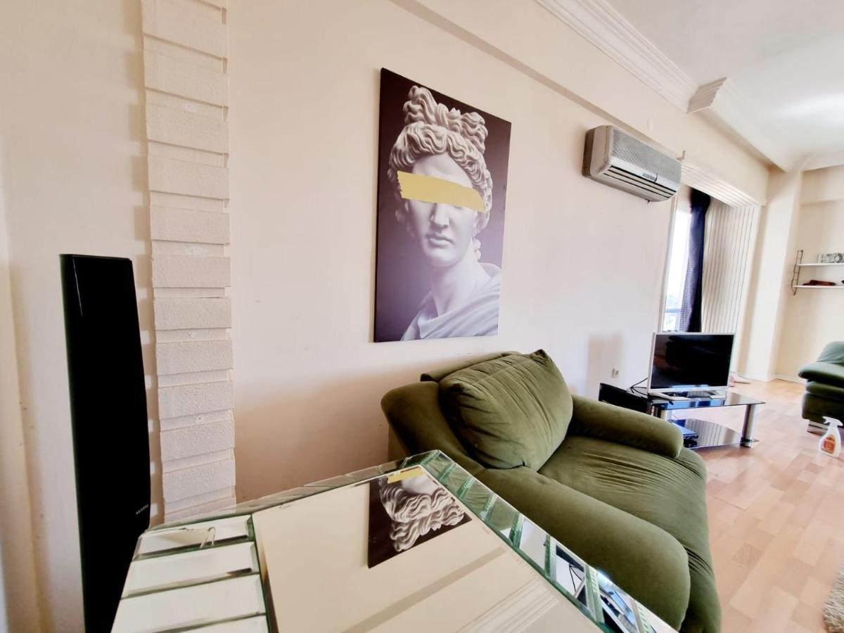 Daire 50 Meters From The Lara